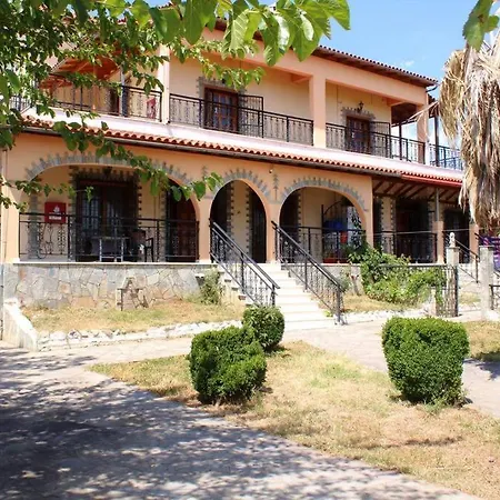 With 3 Bedrooms * Polykastro